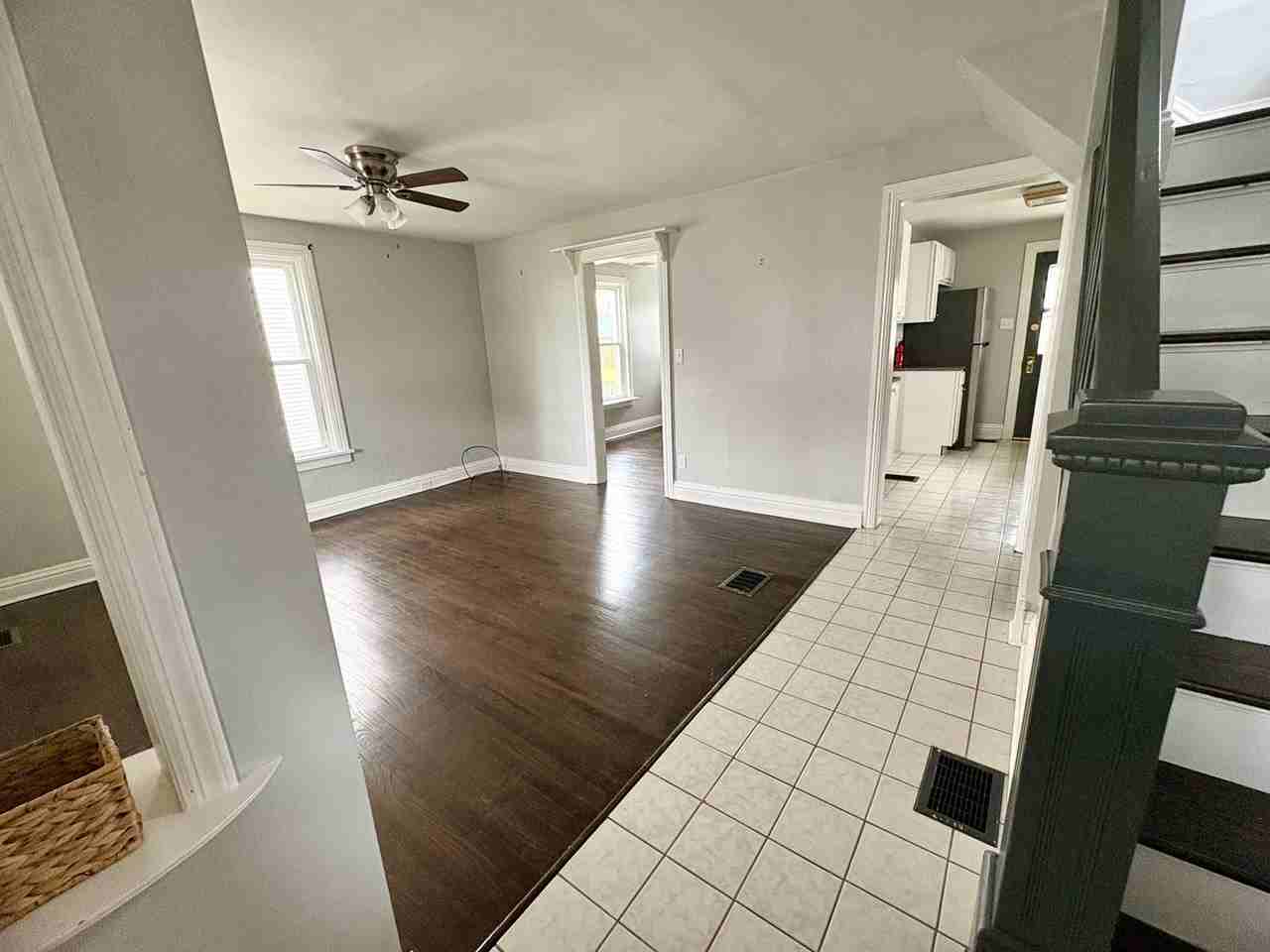 348 E Derry Rd - Photo 7 of 31