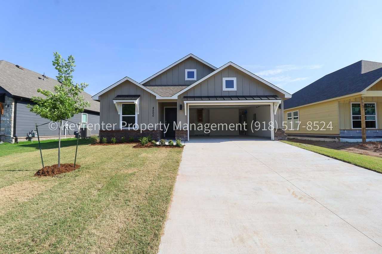 4501 W Van Buren St - Photo 3 of 38
