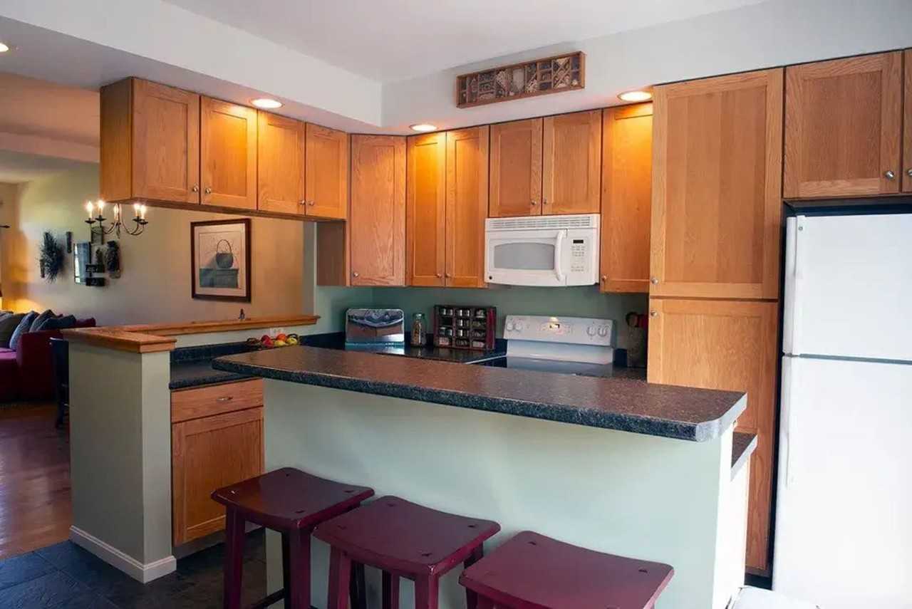 46 Barrister Dr #D - Photo 3 of 12