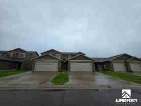 2542 E Meadowside Pl - Photo 1 of 1