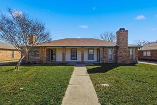 5722 Westchase Dr - Photo 1 of 1