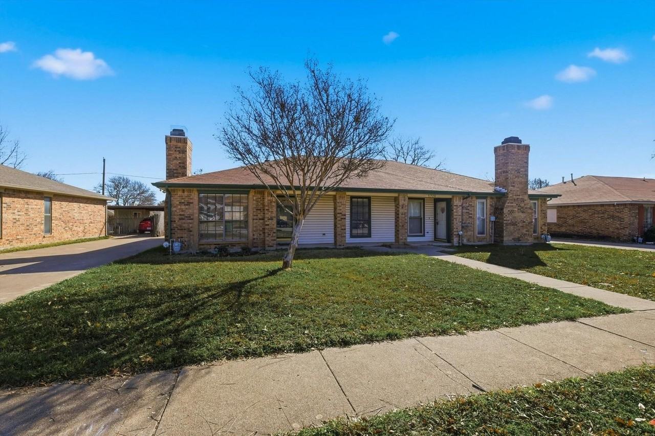 5722 Westchase Dr - Photo 2 of 27