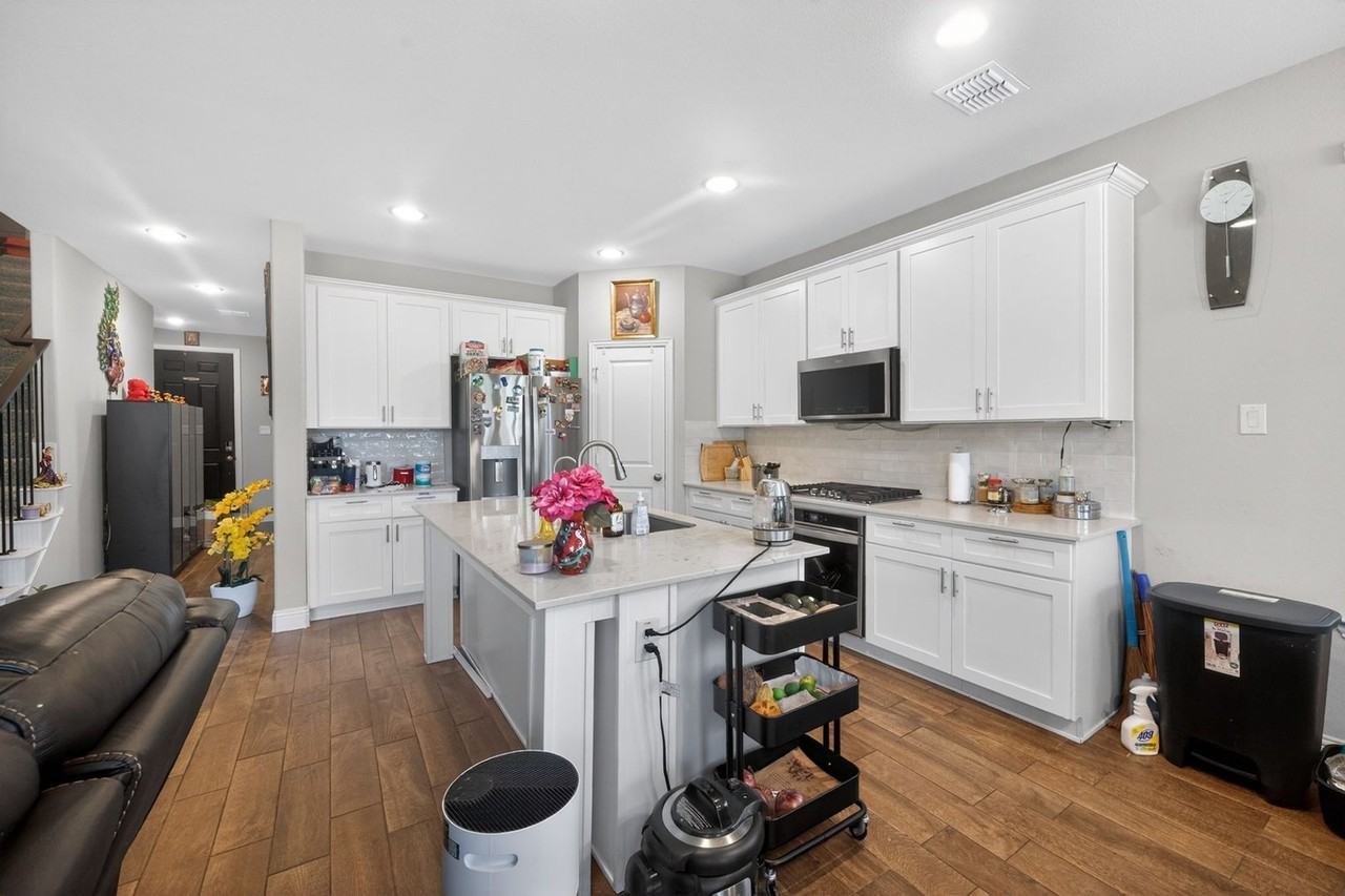 6200 Marigold Dr - Photo 6 of 21