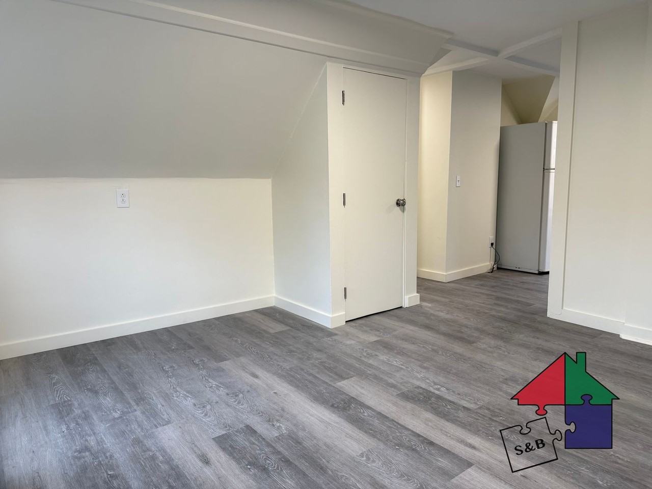 151 S Main St - Photo 4 of 21