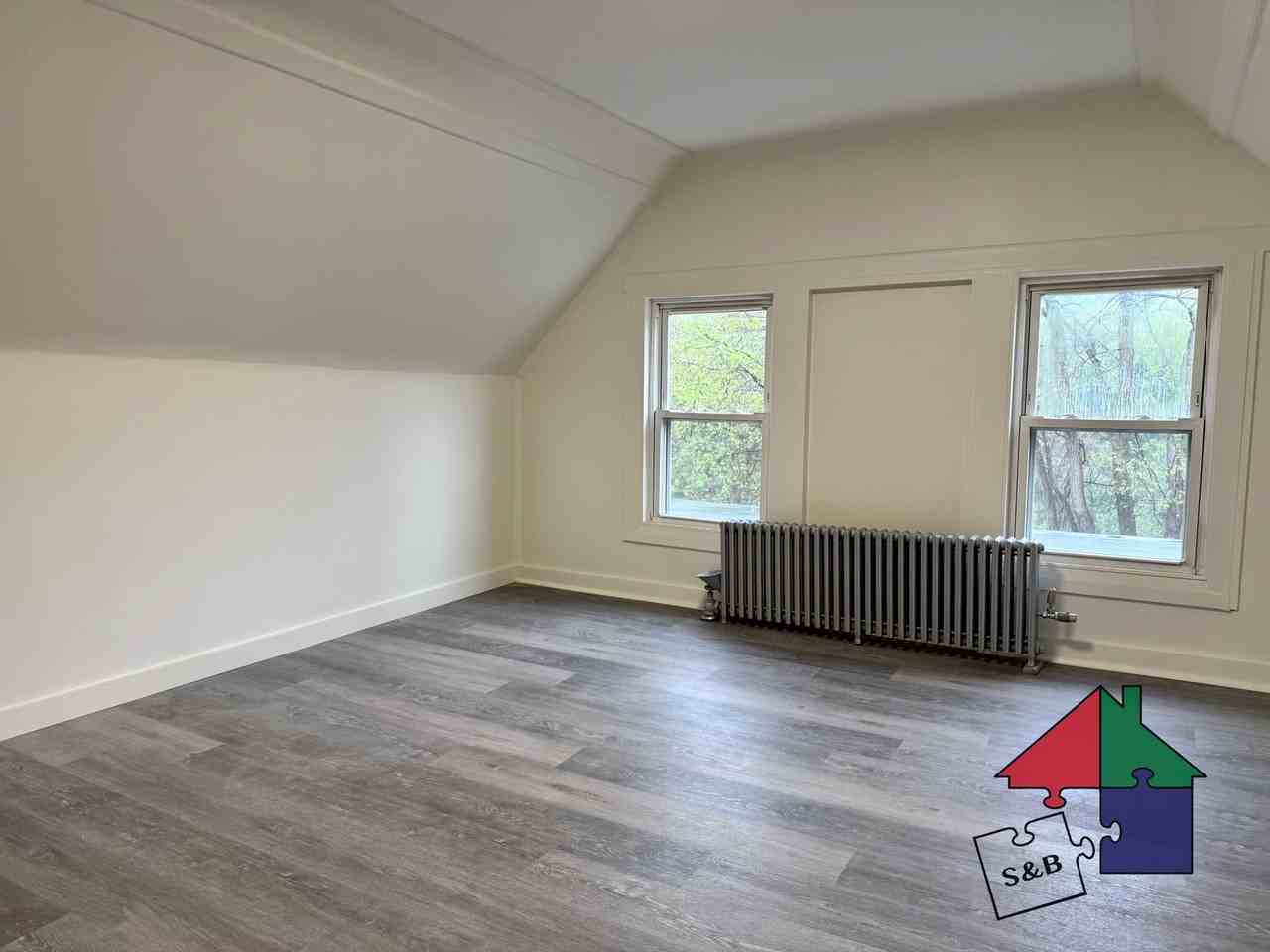 151 S Main St - Photo 6 of 21
