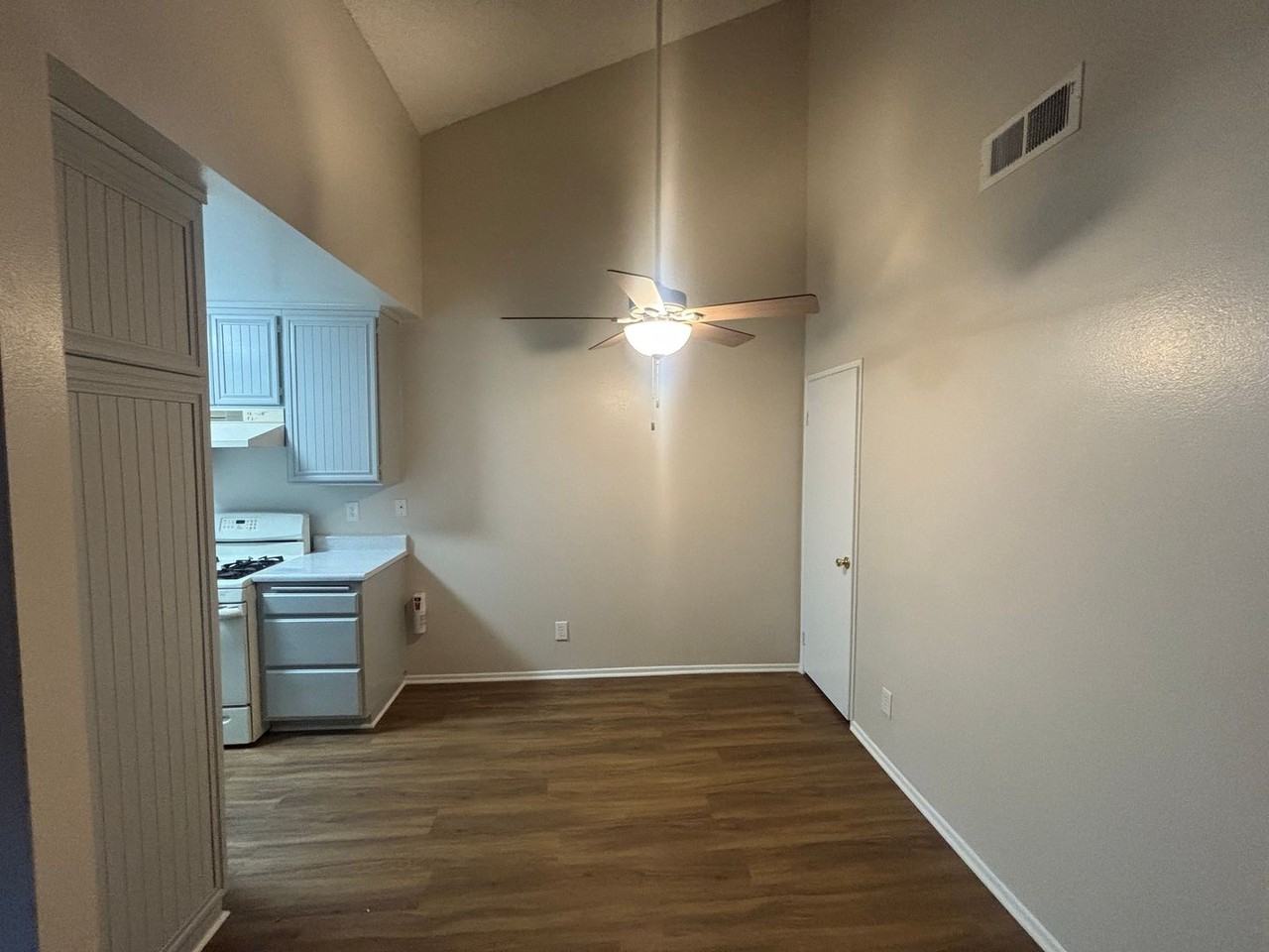 27944 Tyler Ln #448 - Photo 3 of 12