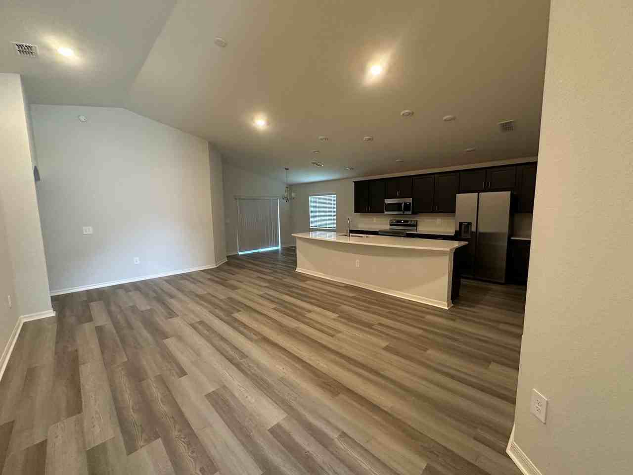 4506 Rapallo Ave - Photo 7 of 11