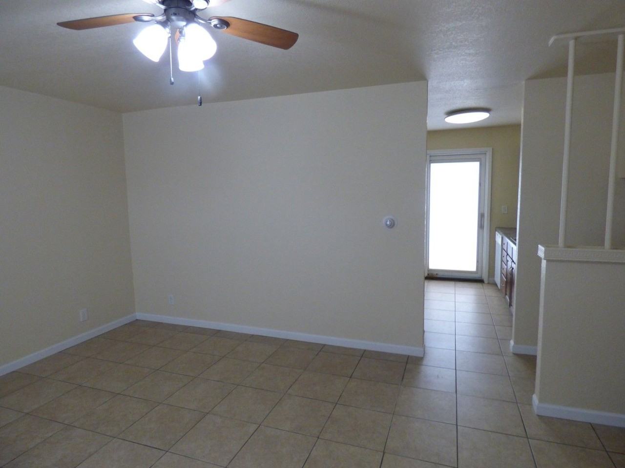 1311 Edenton Dr - Photo 4 of 20