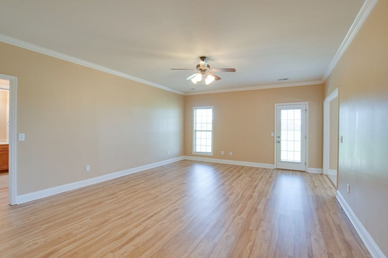 120 Lexi Ln - Photo 5 of 26