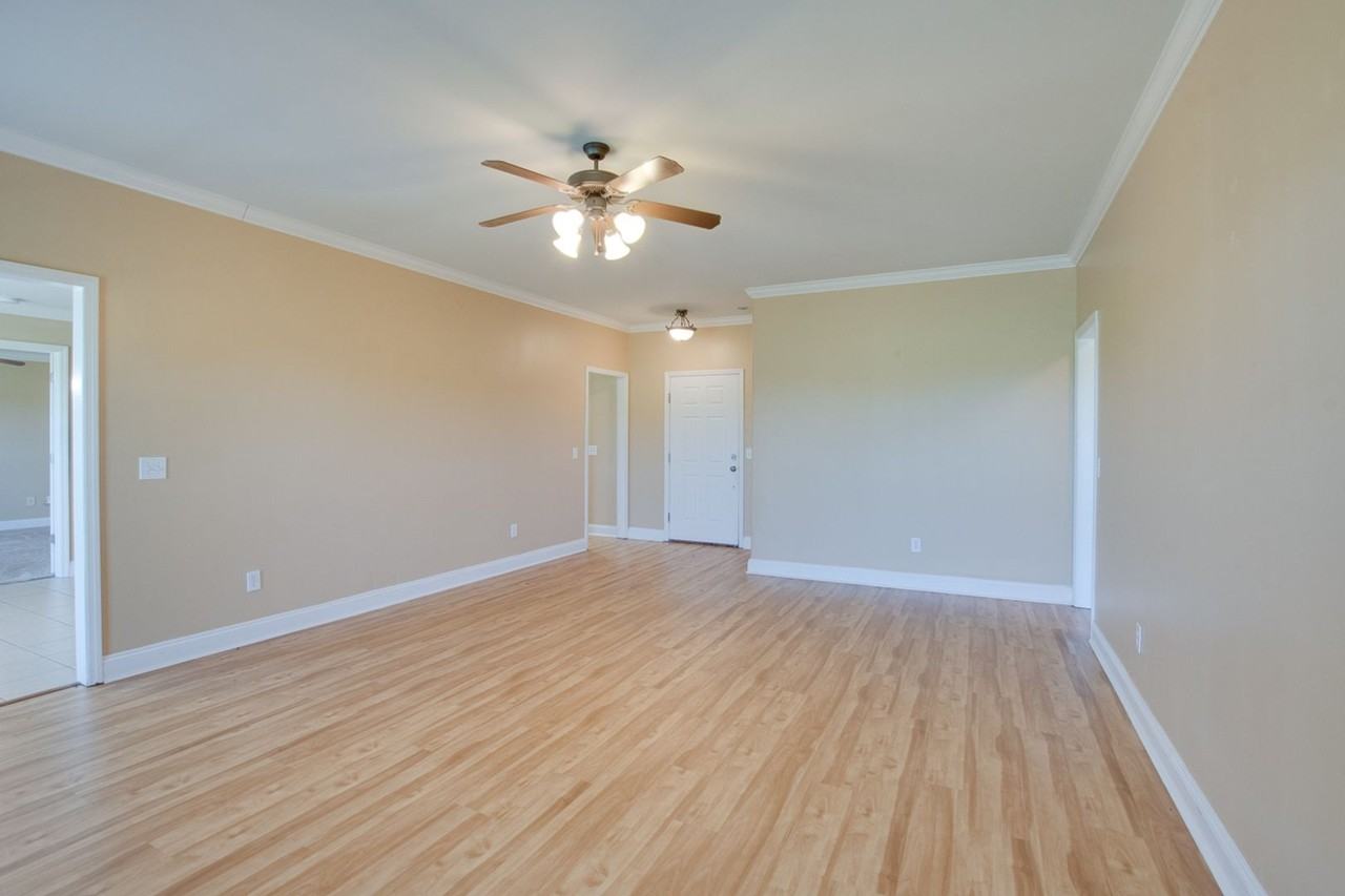120 Lexi Ln - Photo 6 of 26