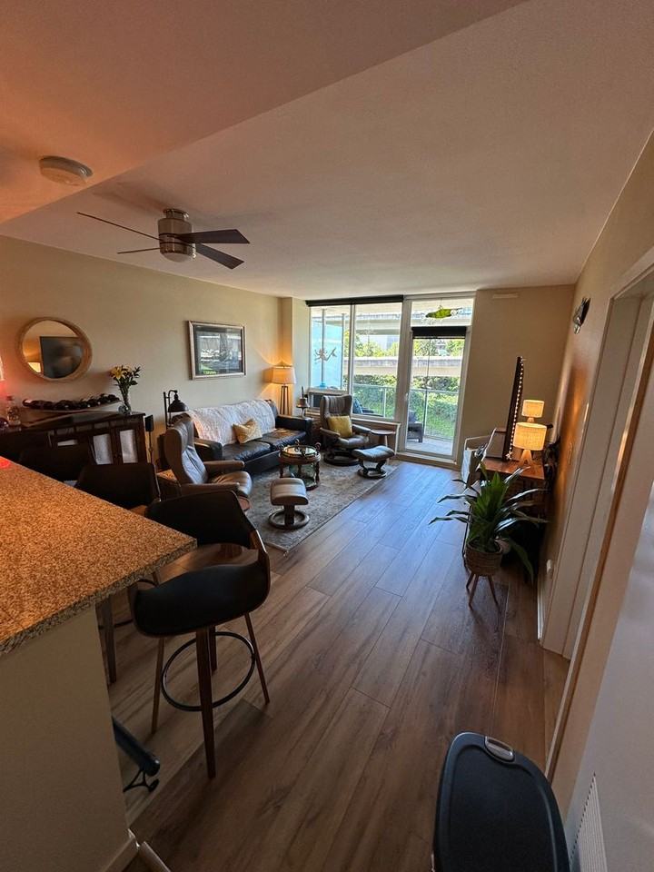 1515 Dock St - Photo 7 of 23