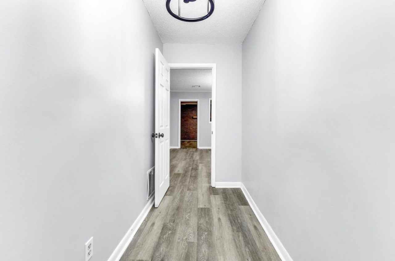 3692 Fairfield Dr - Photo 4 of 21
