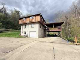 featured image of 324 8th St