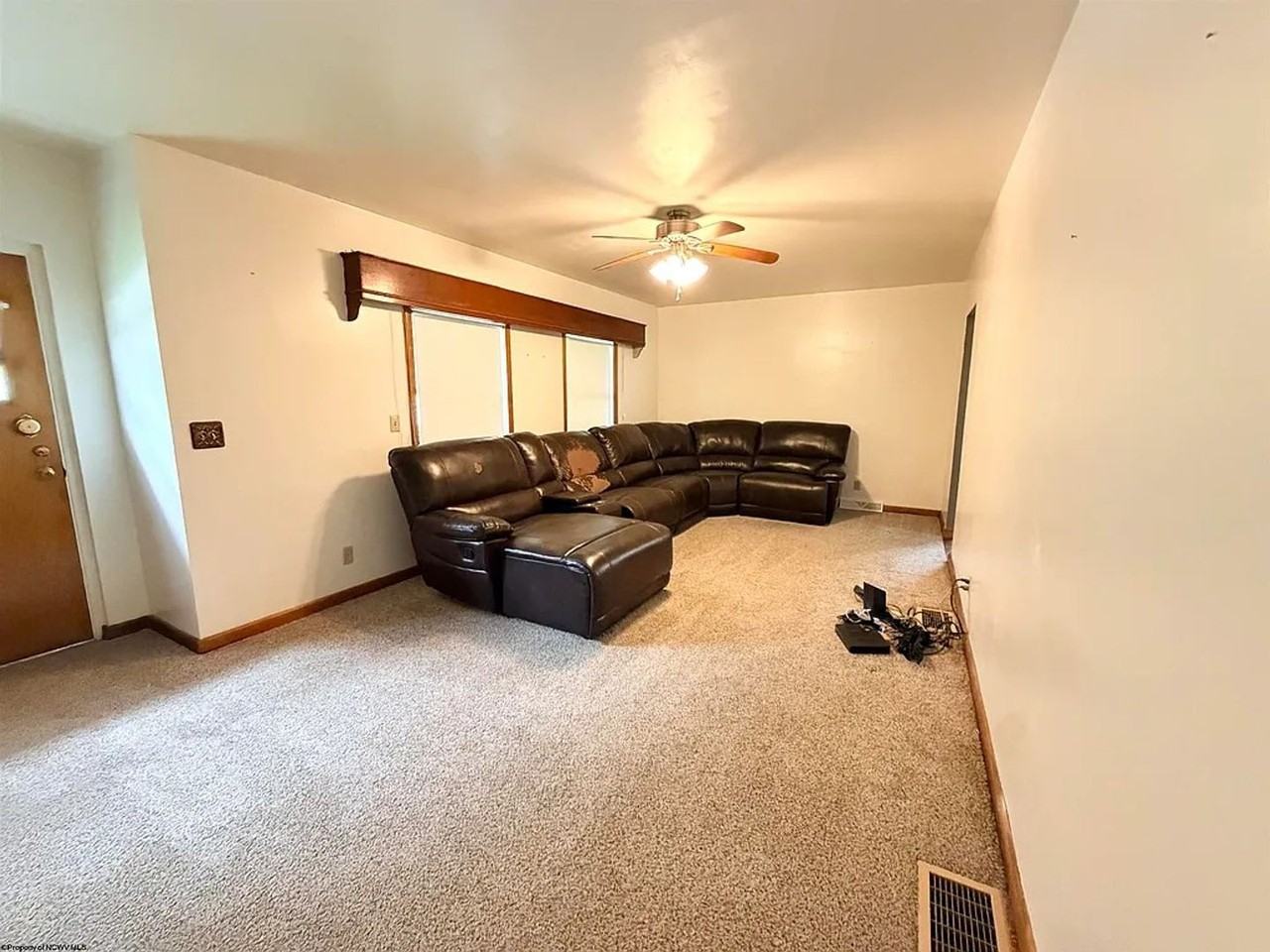 324 8th St - Photo 6 of 15