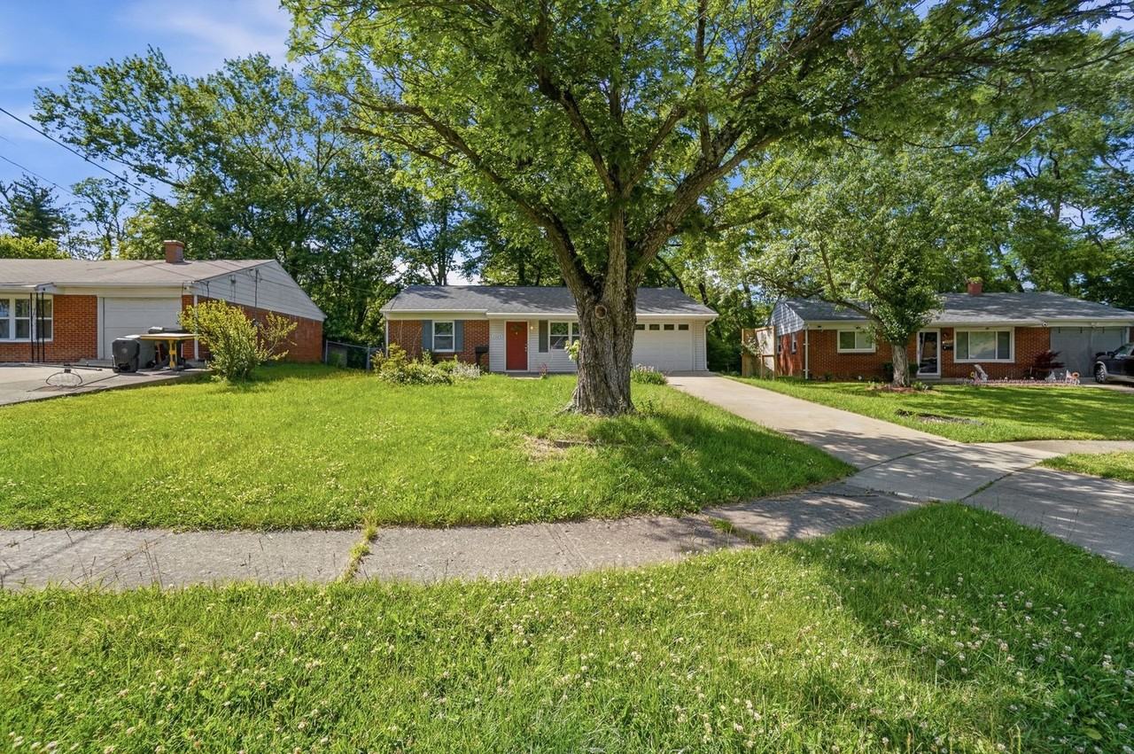7929 Fairhope Ct - Photo 2 of 50
