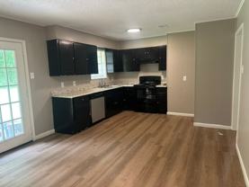 909 Lawrence Dr - Photo 1 of 1