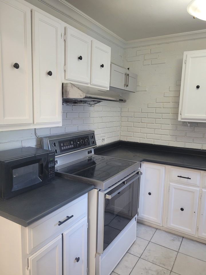 91 Fourth Street #1 - Photo 3 of 6