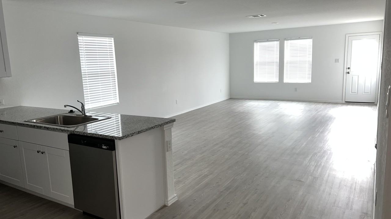 2940 Calandra Lark #NA - Photo 5 of 15