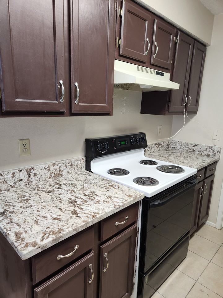 121 Oak Wood Ln #NA - Photo 4 of 13