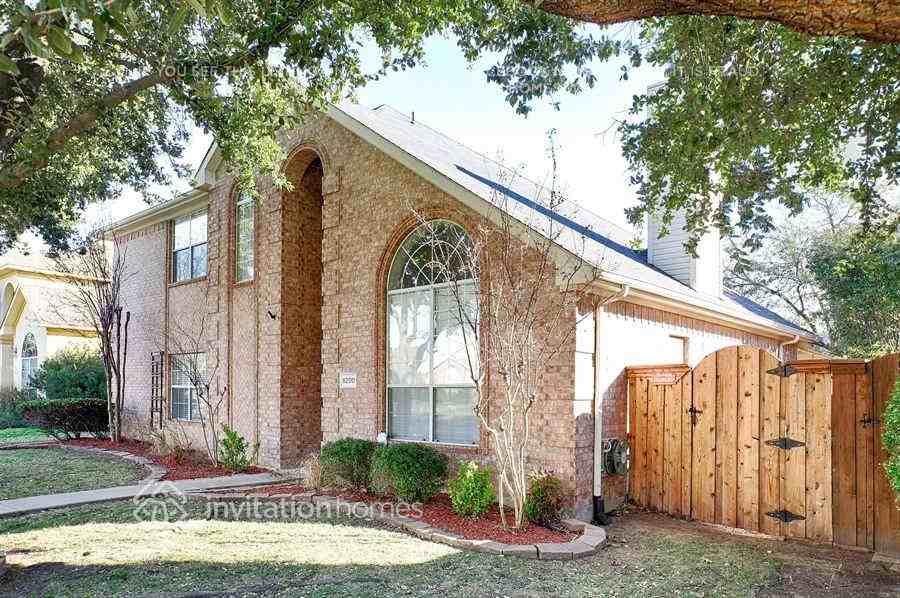 8200 Galley St - Photo 2 of 21