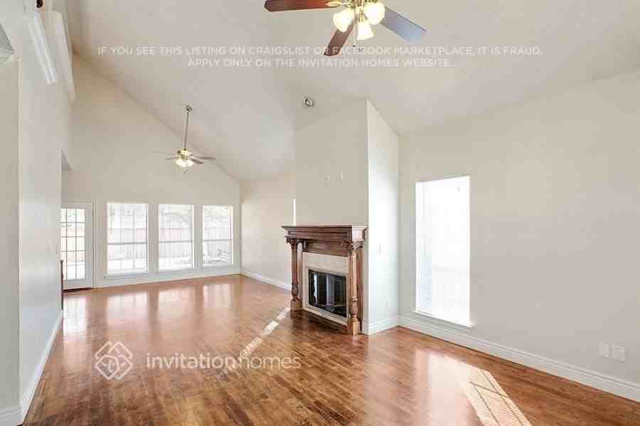 8200 Galley St - Photo 5 of 21