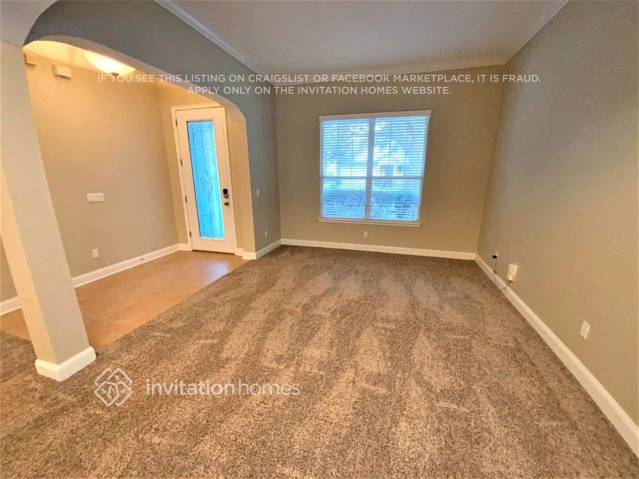 133 W Village Dr - Photo 2 of 15