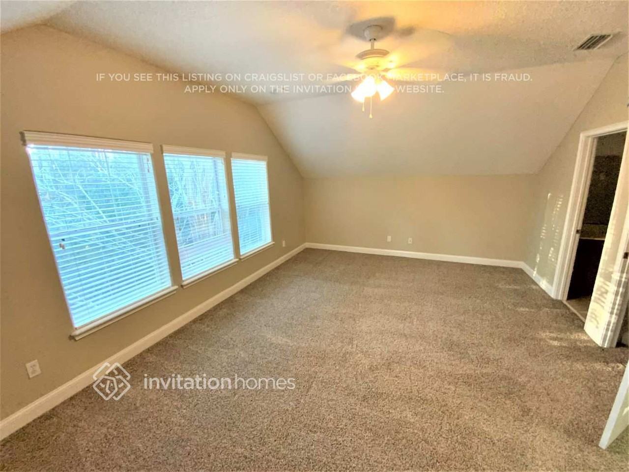 133 W Village Dr - Photo 7 of 15
