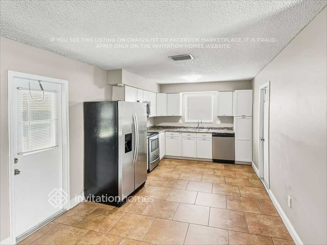 11143 Mustang St - Photo 7 of 20