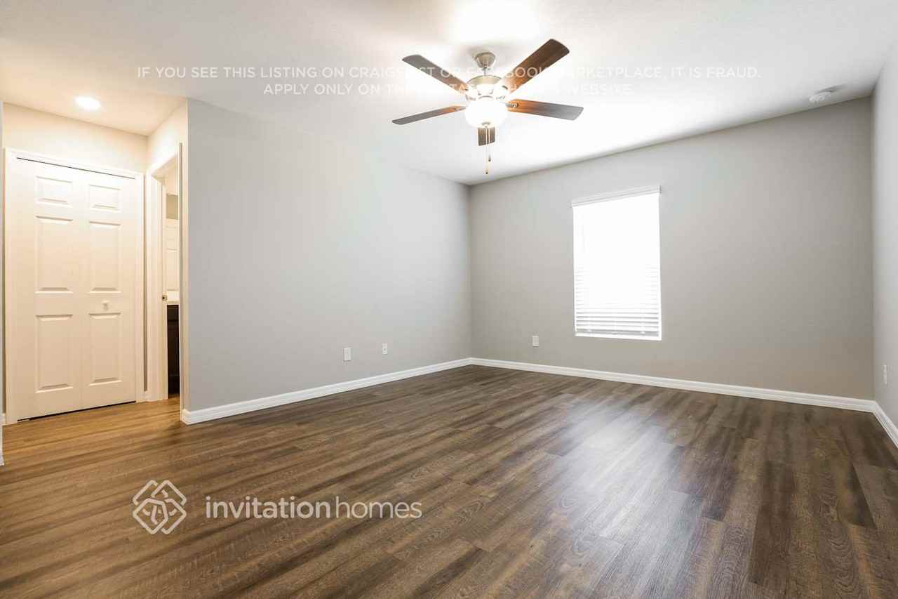 438 Se Karney Ter - Photo 3 of 17