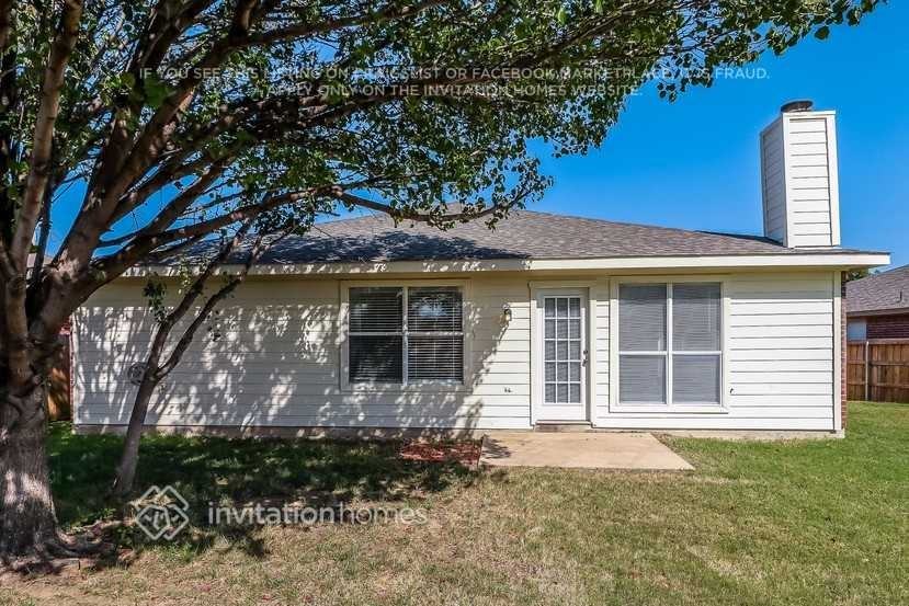 1044 Waterview Dr - Photo 5 of 8