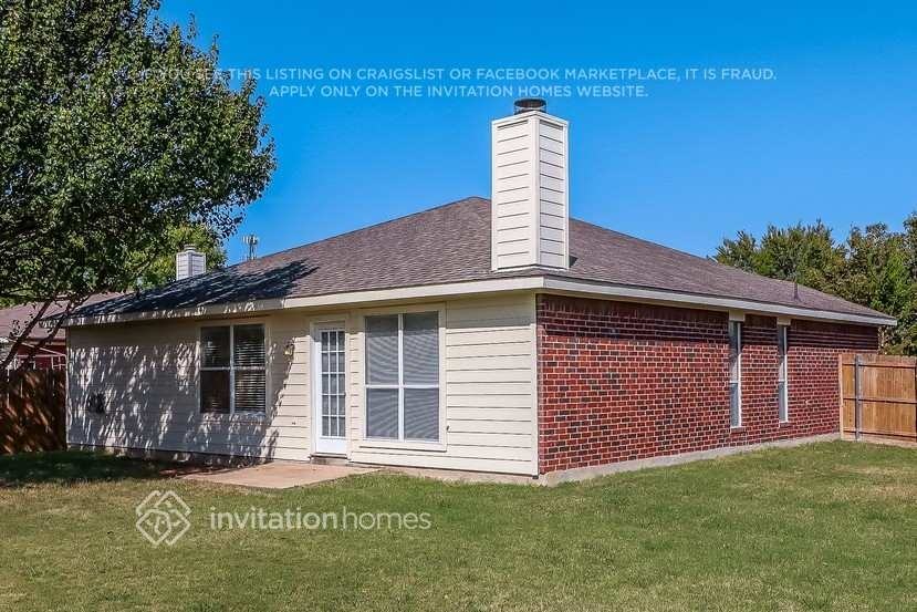 1044 Waterview Dr - Photo 6 of 8