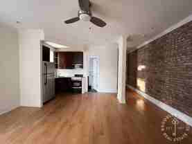 1215 Myrtle Ave #2R - Photo 1 of 1