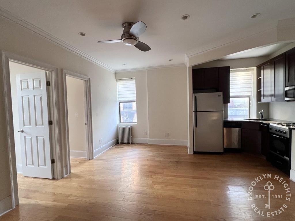1215 Myrtle Ave #2R - Photo 3 of 10