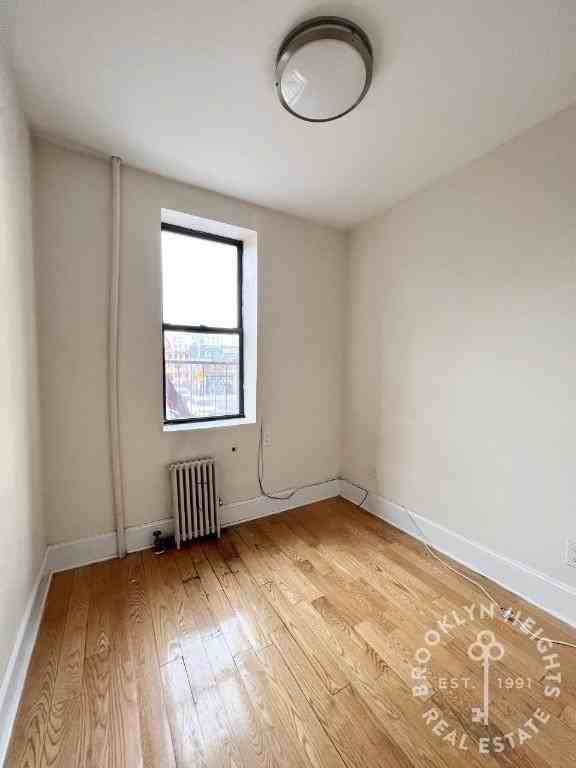 1215 Myrtle Ave #2R - Photo 5 of 10