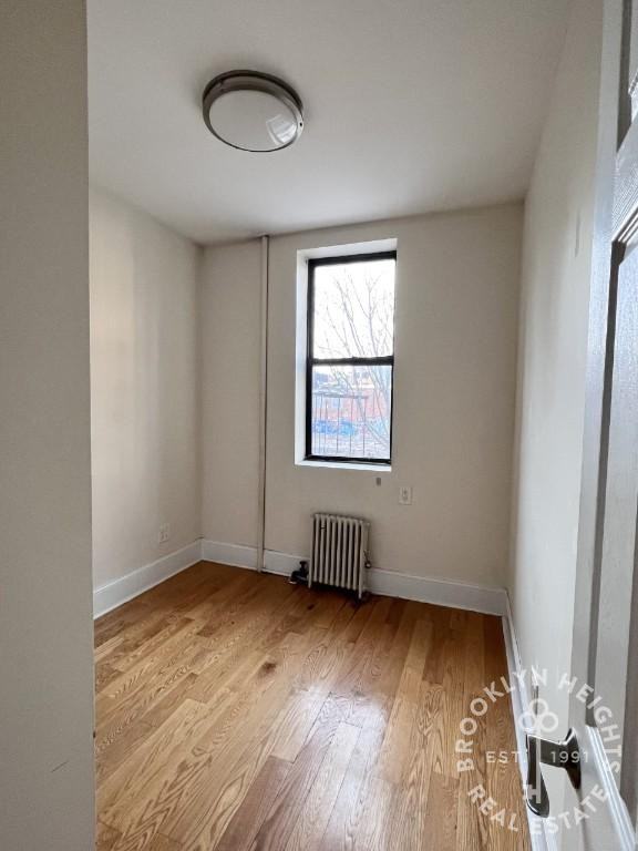 1215 Myrtle Ave #2R - Photo 7 of 10