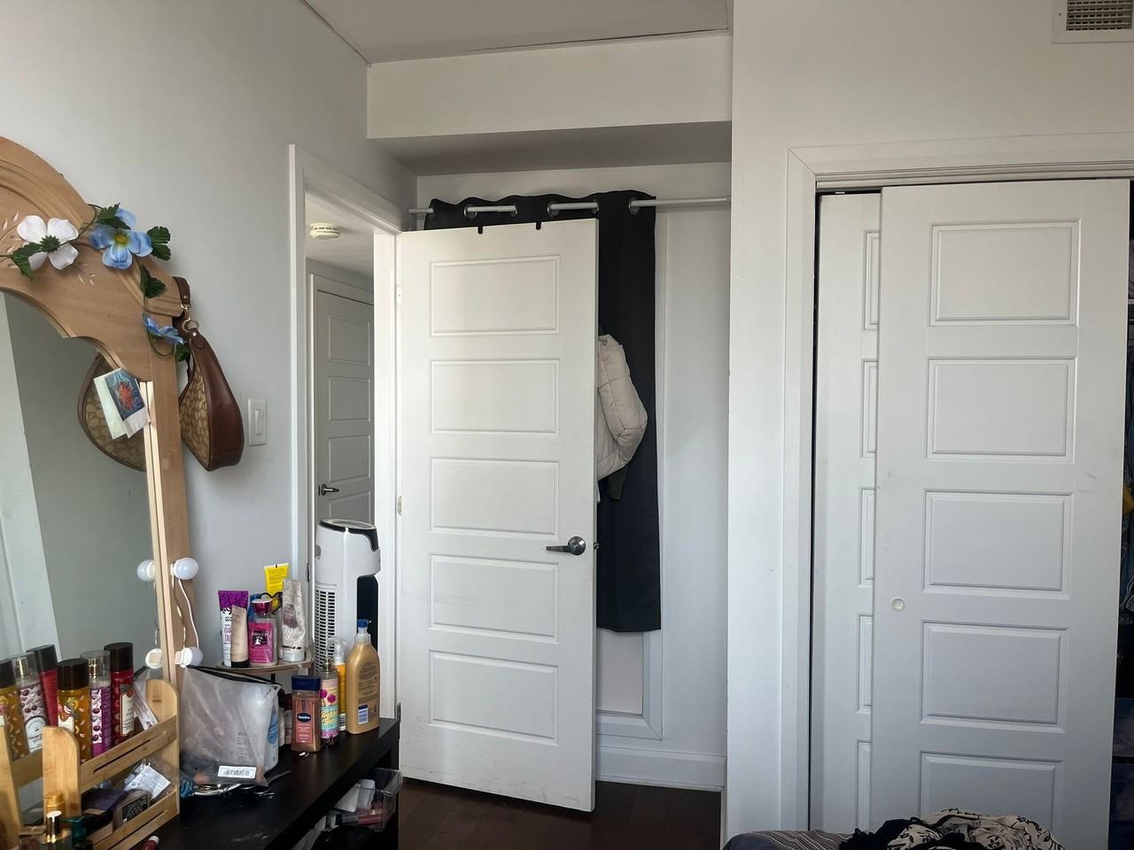 7070 Ch De La Côte-Saint-Luc — photo 1