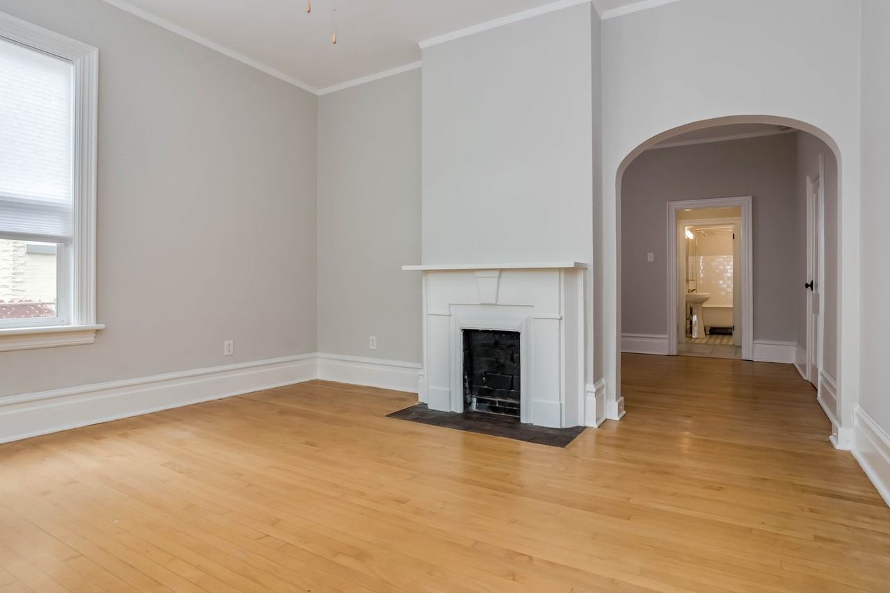 1139 E 200 S #1139 - Photo 3 of 26