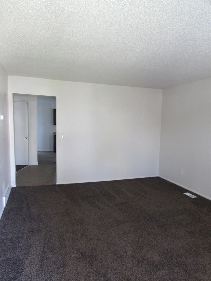 1715 W 400 N #1715 - Photo 2 of 18