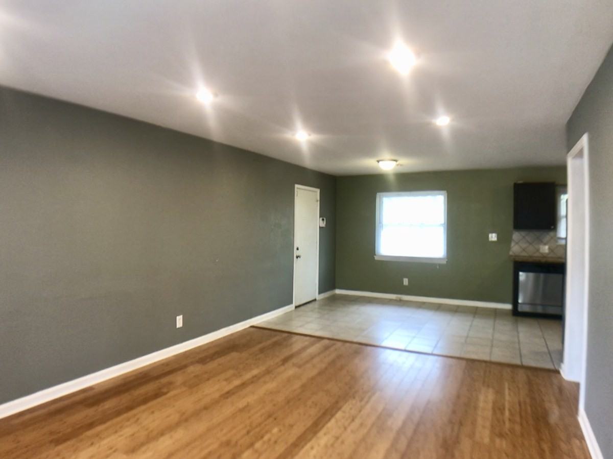 2029 Nw 46th St #1 - Photo 6 of 19