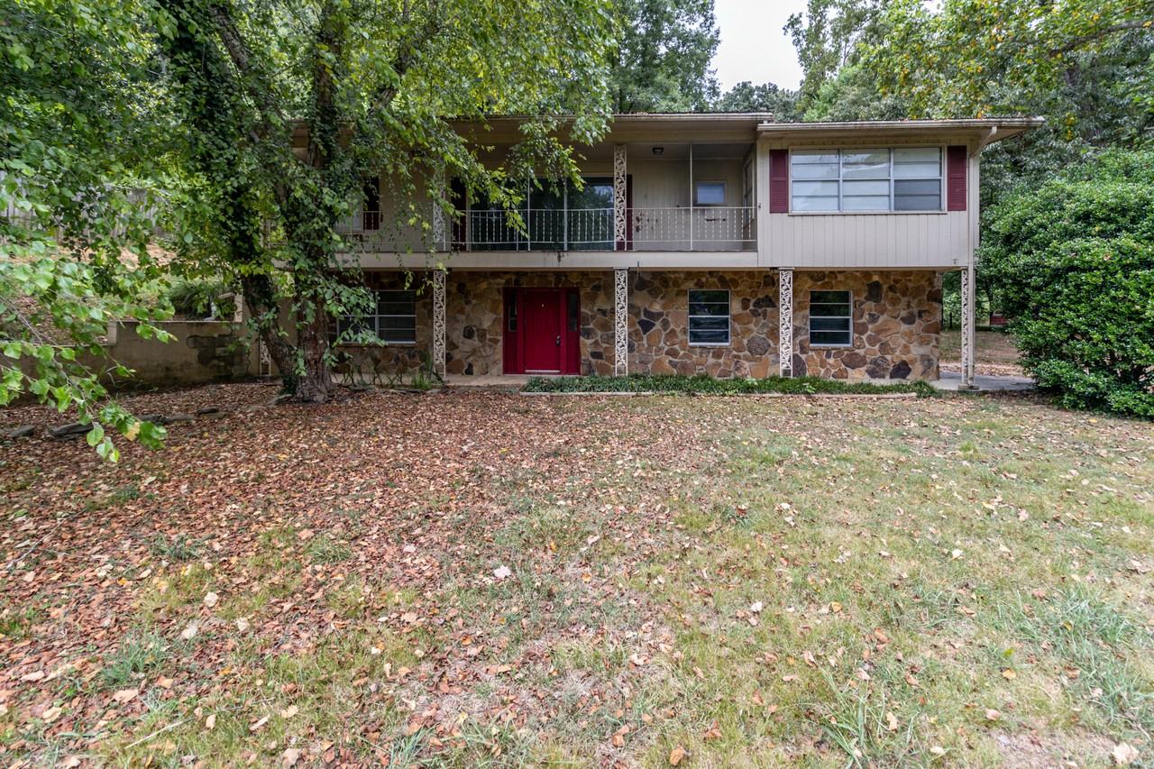 630 Colonial Dr #1 - Photo 2 of 46