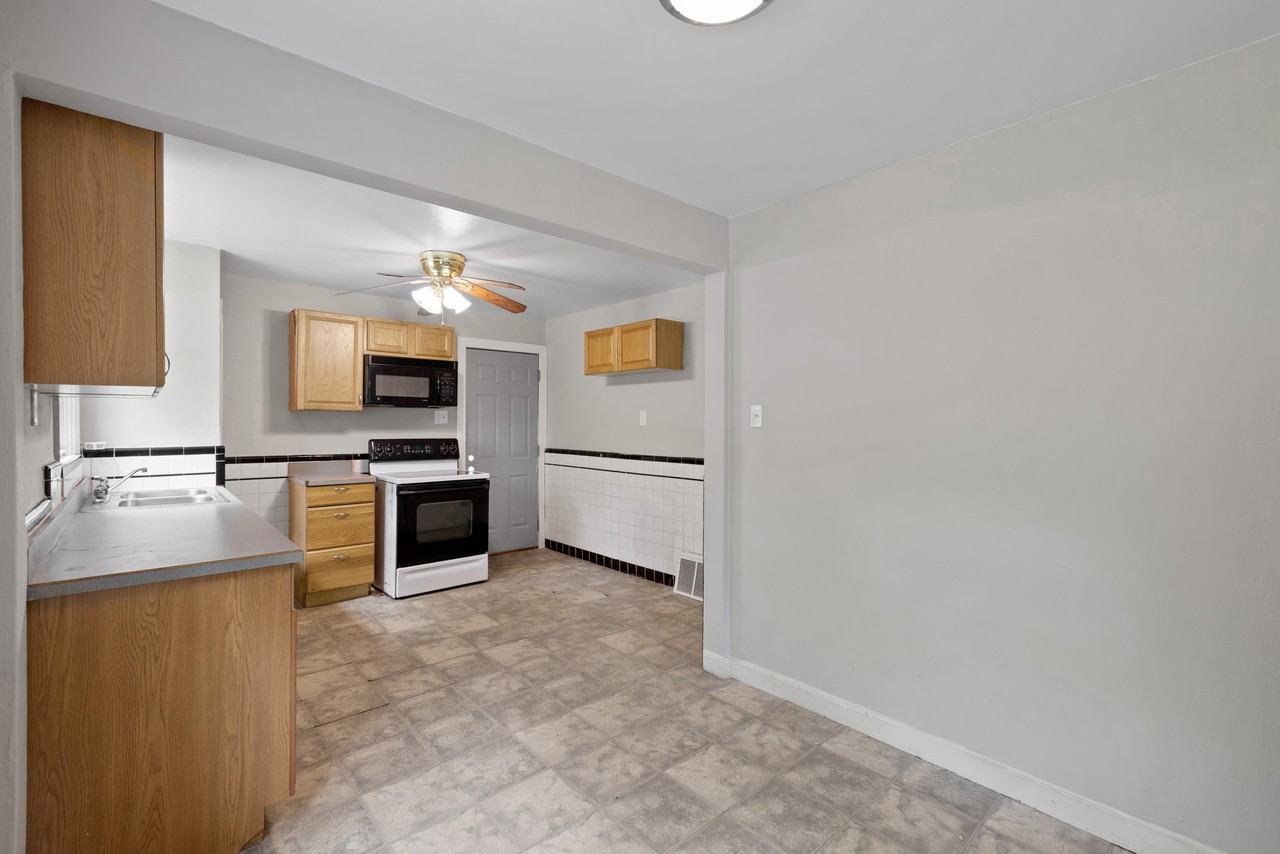 7007 Paisley Dr #1 - Photo 7 of 18