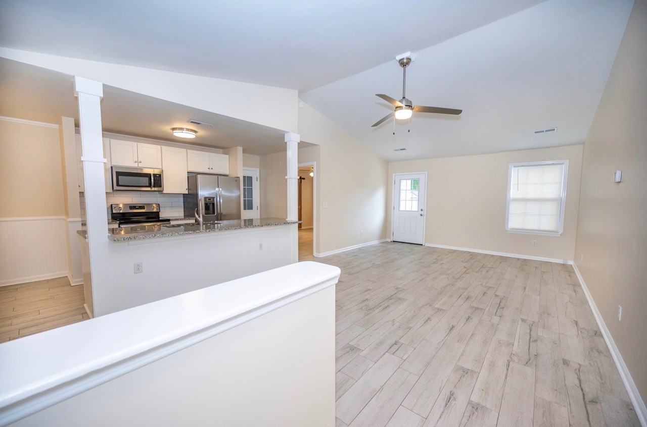 1782 Dogwood Rd - Photo 3 of 11