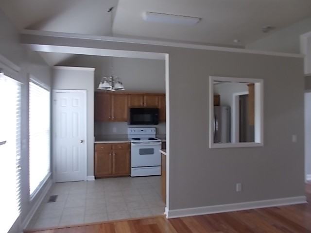 2229 Dewey Dr #1 - Photo 4 of 9