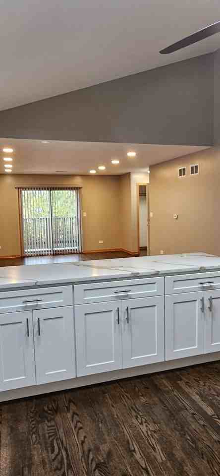 112 East Quincy Street - 2Unit 2 #2 - Photo 7 of 21