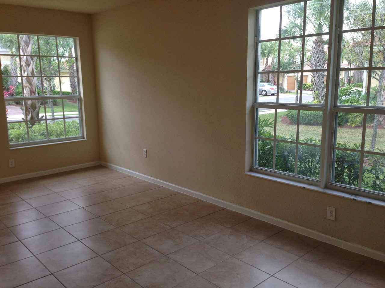 3242 Nw 31st Ter #1 - Photo 6 of 30