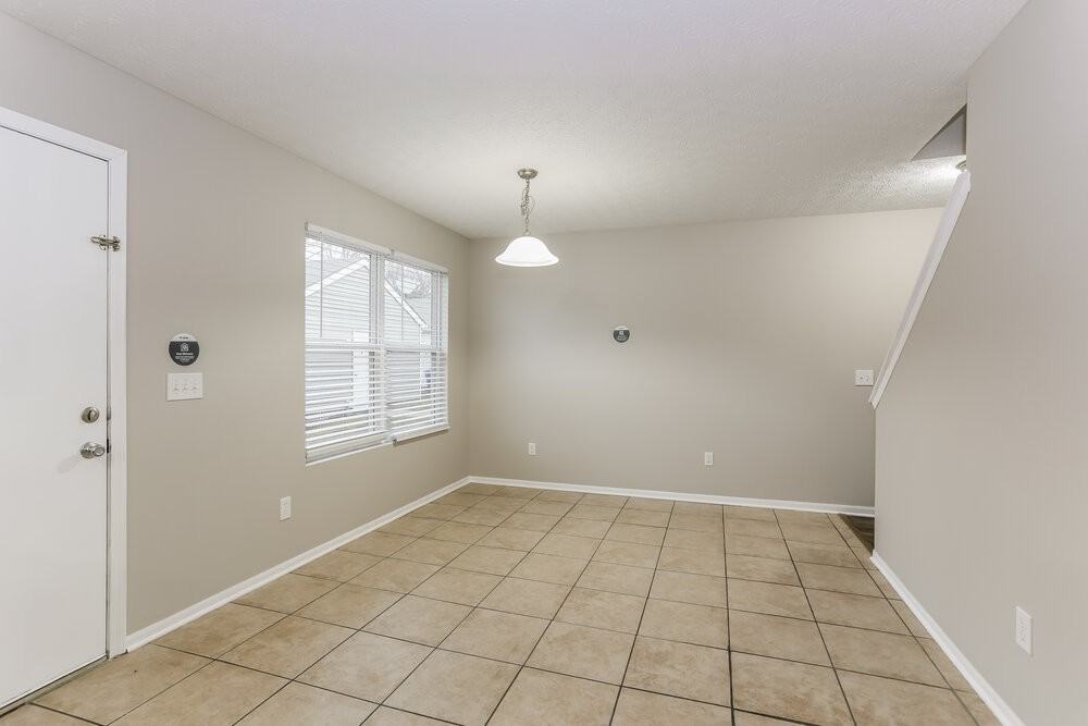 6280 Marengo St - Photo 7 of 25