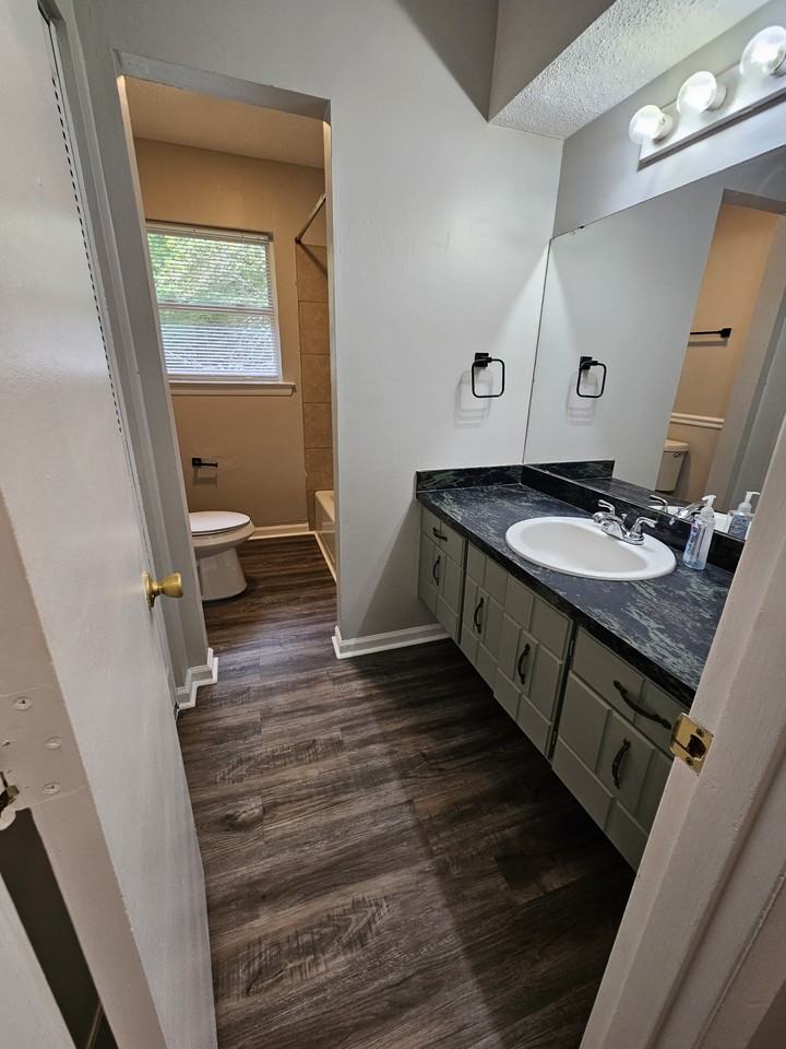 813 Gadd Rd #B - Photo 4 of 12