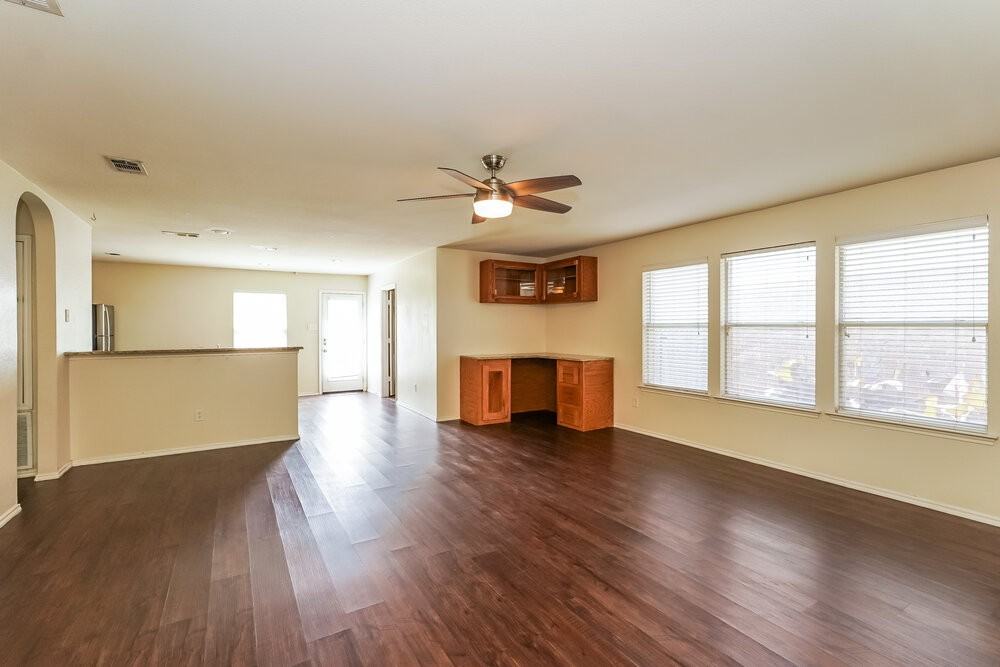6708 Friendsway Dr - Photo 5 of 16