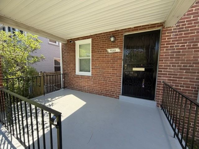 639 Emerson St Ne #1 - Photo 3 of 29