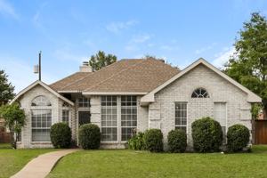 featured image of 1211 Old Knoll Dr
